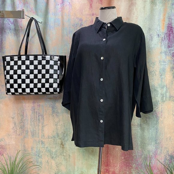 πSarah Spencer Basic Piece Black Linen Blouse - Picture 12 of 15